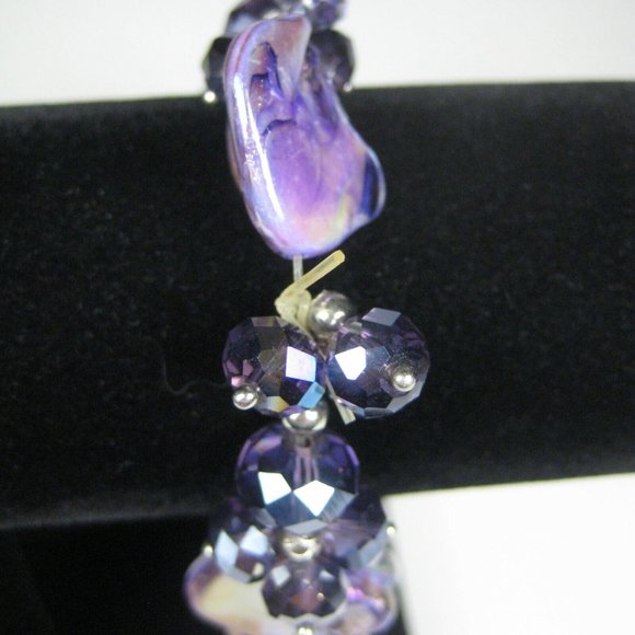 Purple Dyed Mother of Pearl Silvertone Beaded Bracelet Size 9.75 in Stretch - Picture 4 of 6